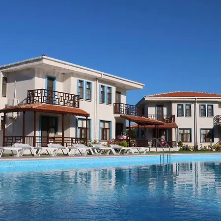 Hotel Kalanora *