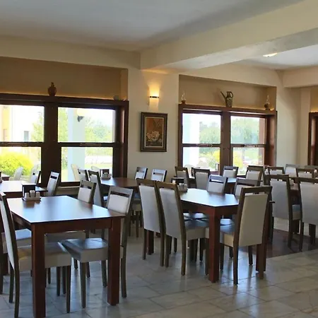 Hotel Kalanora *